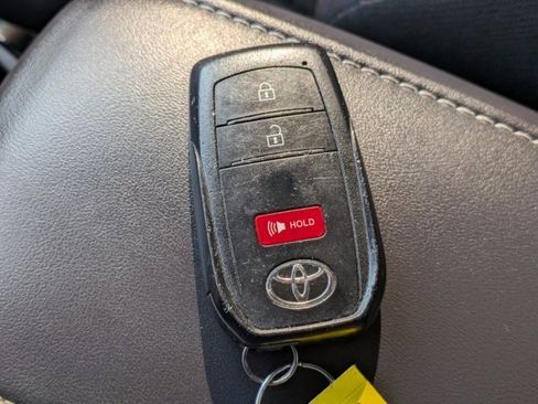 Used 2024 Toyota Corolla SE image 31