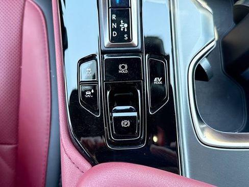 Used 2025 Lexus NX 350h AWD w/ Rear Seat Package image 31