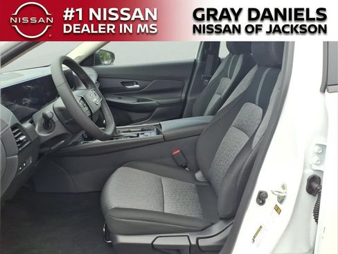 New 2026 Nissan Sentra SV w/ SV Convenience Package FWD image 23