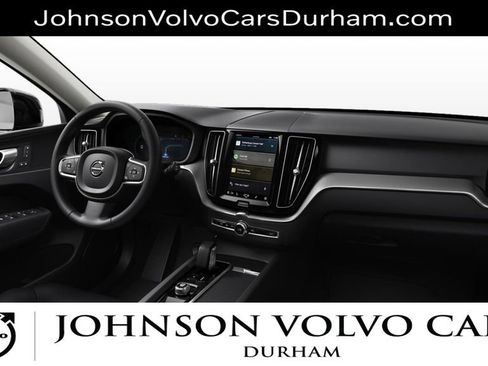 Used 2023 Volvo XC60 B5 Core w/ Climate Package image 5