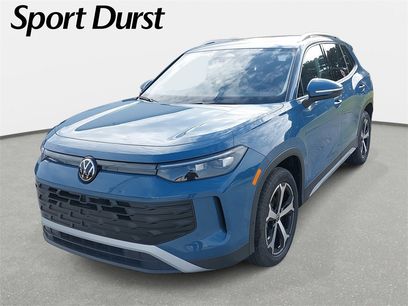 New 2025 Volkswagen Tiguan SE