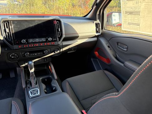New 2026 Nissan Frontier PRO-4X w/ Pro-4x Convenience Package image 19
