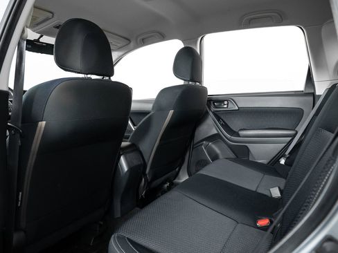 Used 2018 Subaru Forester 2.5i w/ Alloy Wheel Package image 18