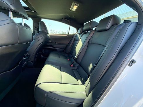 Used 2023 Lexus ES 350 F Sport image 35