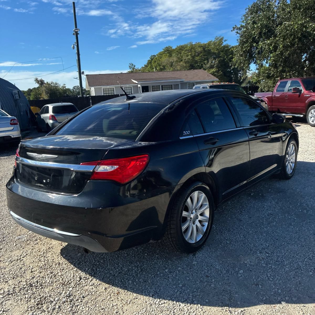 Used 2013 Chrysler 200 Touring FWD image 5
