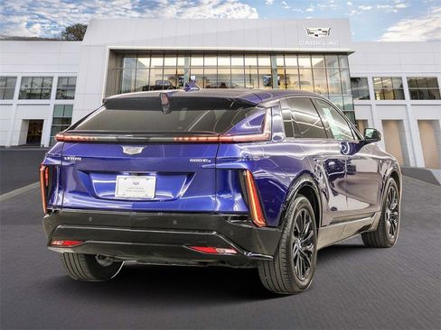 Certified 2024 Cadillac Lyriq Sport image 10