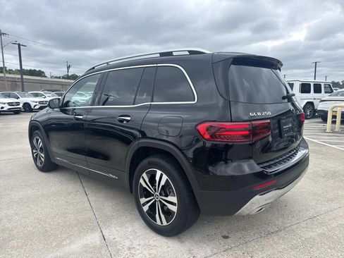 Used 2025 Mercedes-Benz GLB 250 image 7