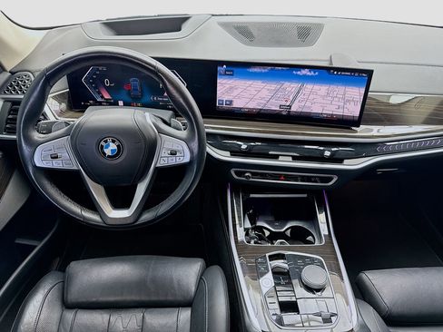 Used 2023 BMW X7 xDrive40i w/ Premium Package AWD/4WD image 15