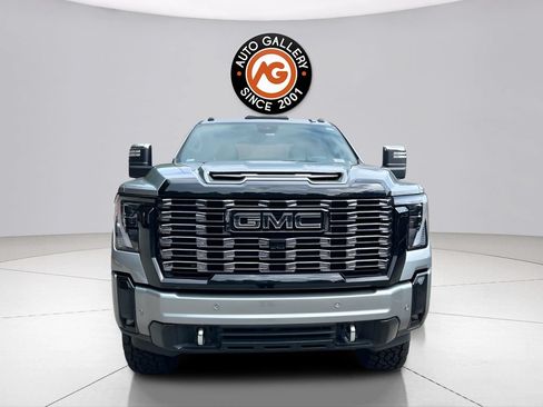 Used 2025 GMC Sierra 2500 Denali Ultimate AWD/4WD image 8