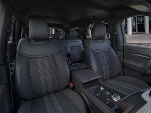 New 2026 Ford Explorer ST-Line image 10