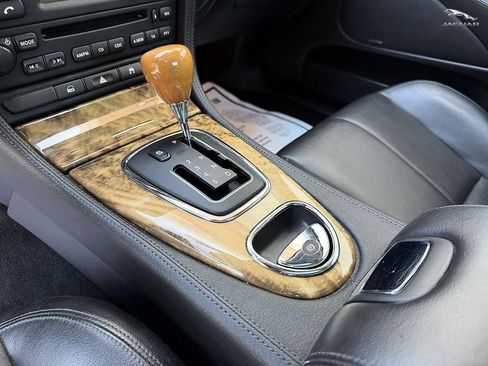 Used 2005 Jaguar S-TYPE 4.2 RWD image 18
