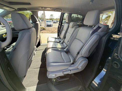 Certified 2024 Honda Odyssey EX-L image 25