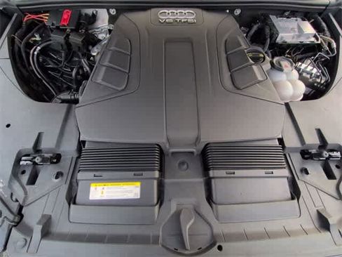 Used 2019 Audi Q7 3.0T Prestige w/ Prestige Package image 15