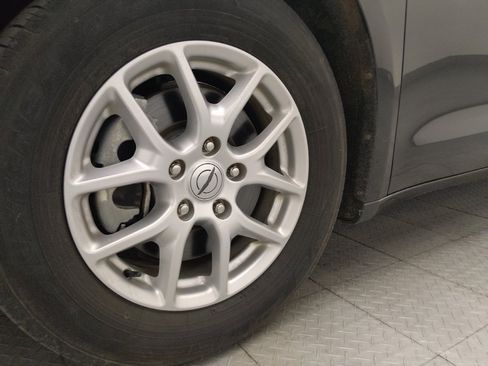 Used 2023 Chrysler Pacifica Touring FWD image 31