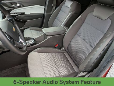 Used 2025 Chevrolet Trax LT w/ LT Convenience Package FWD image 16