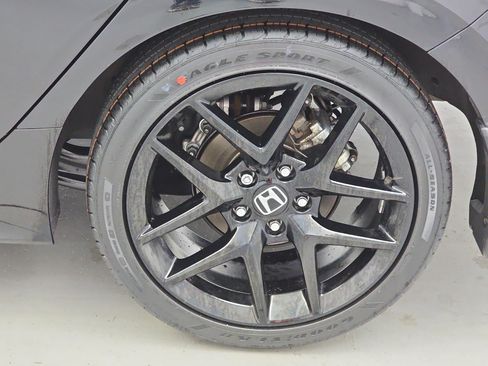 Used 2025 Honda Civic Sport image 32