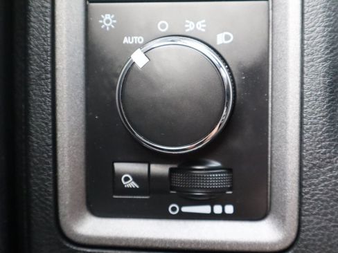 Used 2016 RAM 2500 Tradesman w/ Chrome Appearance Group AWD/4WD image 22