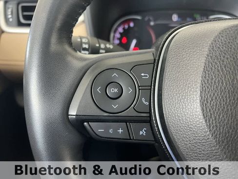 Used 2020 Toyota RAV4 Limited image 38