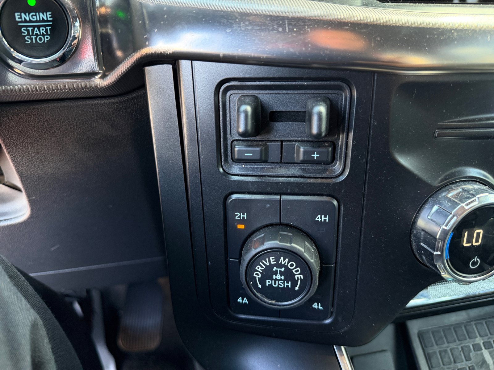 Used 2021 Ford F150 Raptor w/ Equipment Group 801A High AWD/4WD image 26