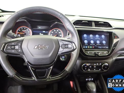 Used 2023 Chevrolet TrailBlazer RS w/ Sun and Liftgate Package FWD image 24