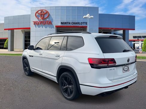Used 2022 Volkswagen Atlas SEL R-Line image 8