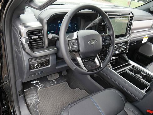 New 2026 Ford F450 Platinum w/ FX4 Off-Road Package AWD/4WD image 11