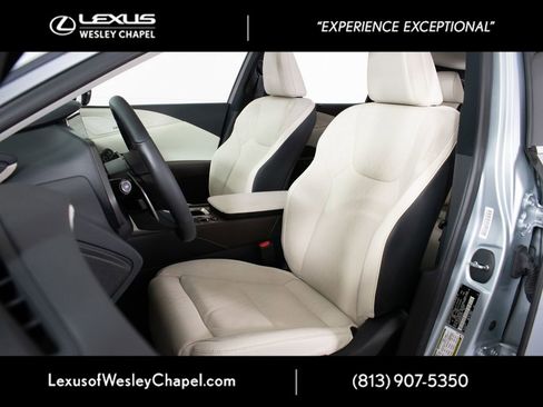 Used 2024 Lexus RX 350 FWD w/ Convenience Package image 22