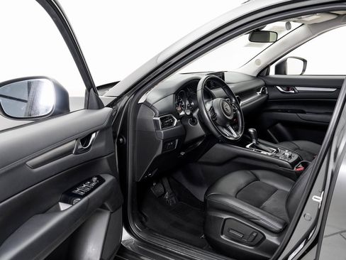 Used 2019 MAZDA CX-5 Touring image 6