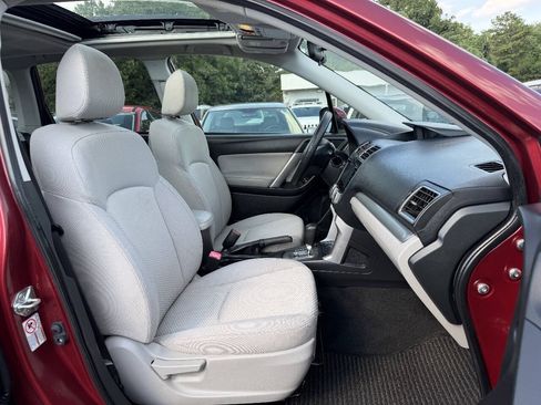 Used 2016 Subaru Forester 2.5i Premium AWD/4WD image 14