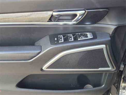 Used 2020 Kia Telluride EX image 19