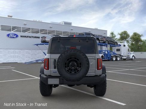 New 2026 Ford Bronco Outer Banks w/ Sasquatch Package image 7