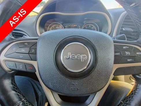 Used 2016 Jeep Cherokee Sport w/ Cold Weather Group FWD image 21