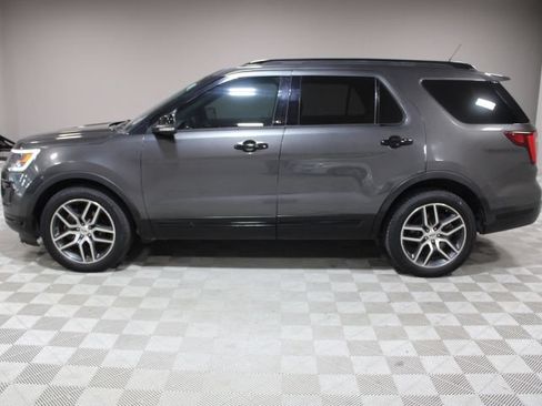 Used 2018 Ford Explorer Sport AWD/4WD image 9
