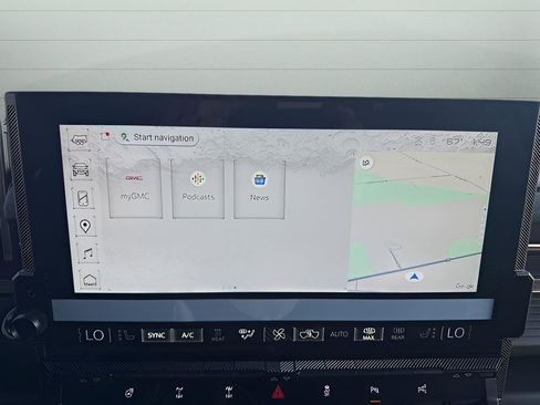 New 2025 GMC Hummer EV 2X w/ Extreme Off-Road Package image 17