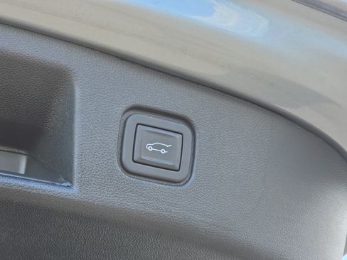 Used 2024 Chevrolet Blazer EV LT AWD/4WD image 11