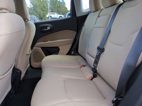 Used 2018 Jeep Compass Sport w/ Tech Group image 14