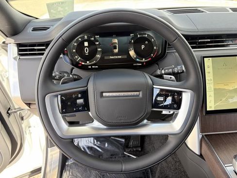 New 2026 Land Rover Range Rover SE AWD/4WD image 8