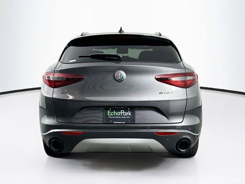 Used 2023 Alfa Romeo Stelvio Ti AWD/4WD image 7
