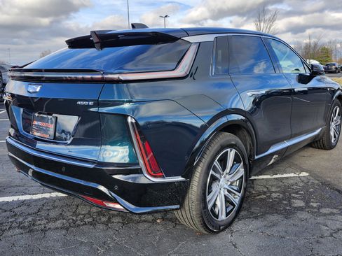 Used 2024 Cadillac Lyriq Luxury image 19