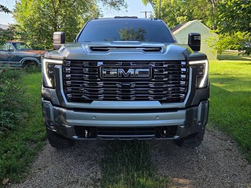 Used 2025 GMC Sierra 2500 Denali Ultimate AWD/4WD image 35