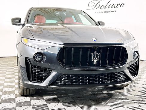 Used 2023 Maserati Levante Modena image 30