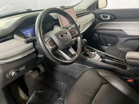 Used 2022 Jeep Compass Limited AWD/4WD image 9
