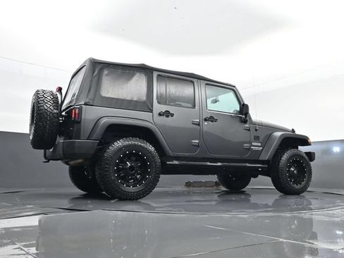 Used 2017 Jeep Wrangler Unlimited Sport w/ Quick Order Package 24S AWD/4WD image 22