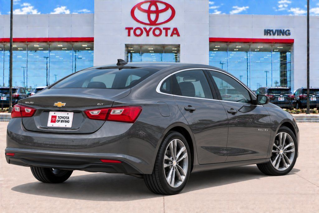 Used 2024 Chevrolet Malibu LT FWD image 9