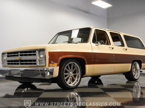 Used 1987 GMC Suburban 2WD image 21