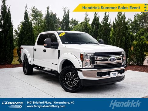 Used 2019 Ford F250 XLT AWD/4WD image 1