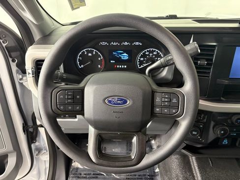 Certified 2025 Ford F350 XL w/ XL Chrome Package image 16