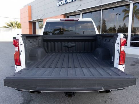 Used 2022 Chevrolet Silverado 1500 LTZ AWD/4WD image 16