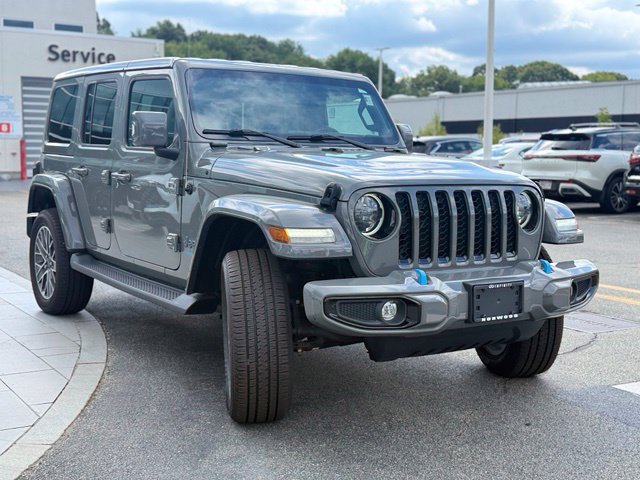 Used 2023 Jeep Wrangler Unlimited Sahara AWD/4WD image 9
