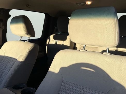 Used 2010 Ford F150 XLT image 7